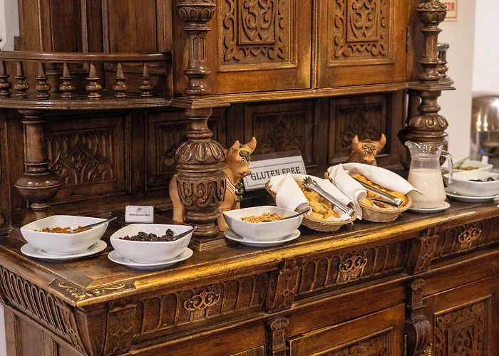 Hotel Jose Antonio 4*